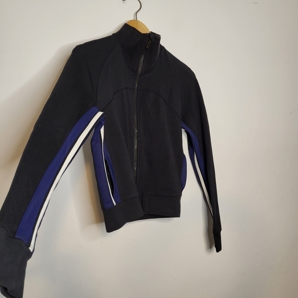 Lululemon Athletica Cover Your Tracks Jacket Size 4 - Picture 3 of 10
